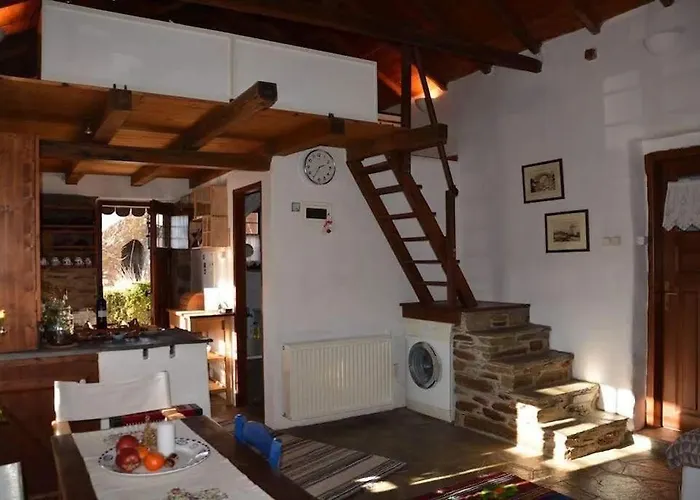 Traditional Greek Lodge Palaiokastron (Macedonia)