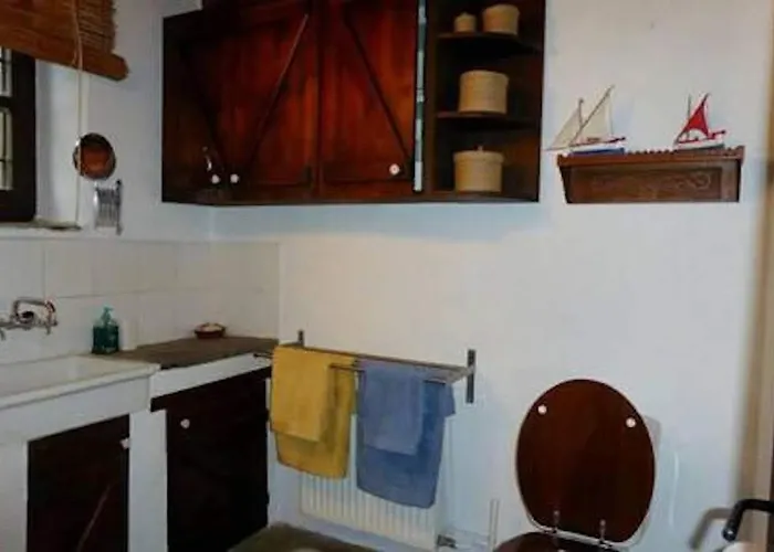 Traditional Greek Lodge Palaiokastron (Macedonia)